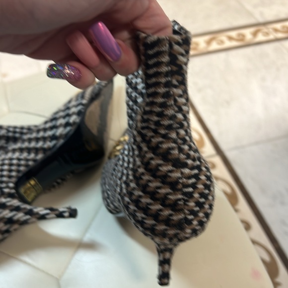 Balenciaga multi colored booties with huge BB in gold in front - Picture 5 of 8